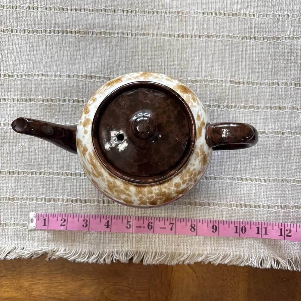 VINTAGE MID‎ CENTURY CERAMIC STRIPED TEAPOT MADE IN ENGLAND